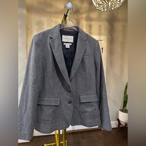 Banana Republic Gray Wool Blend Blazer Women’s Size 2P Fitted 🩶